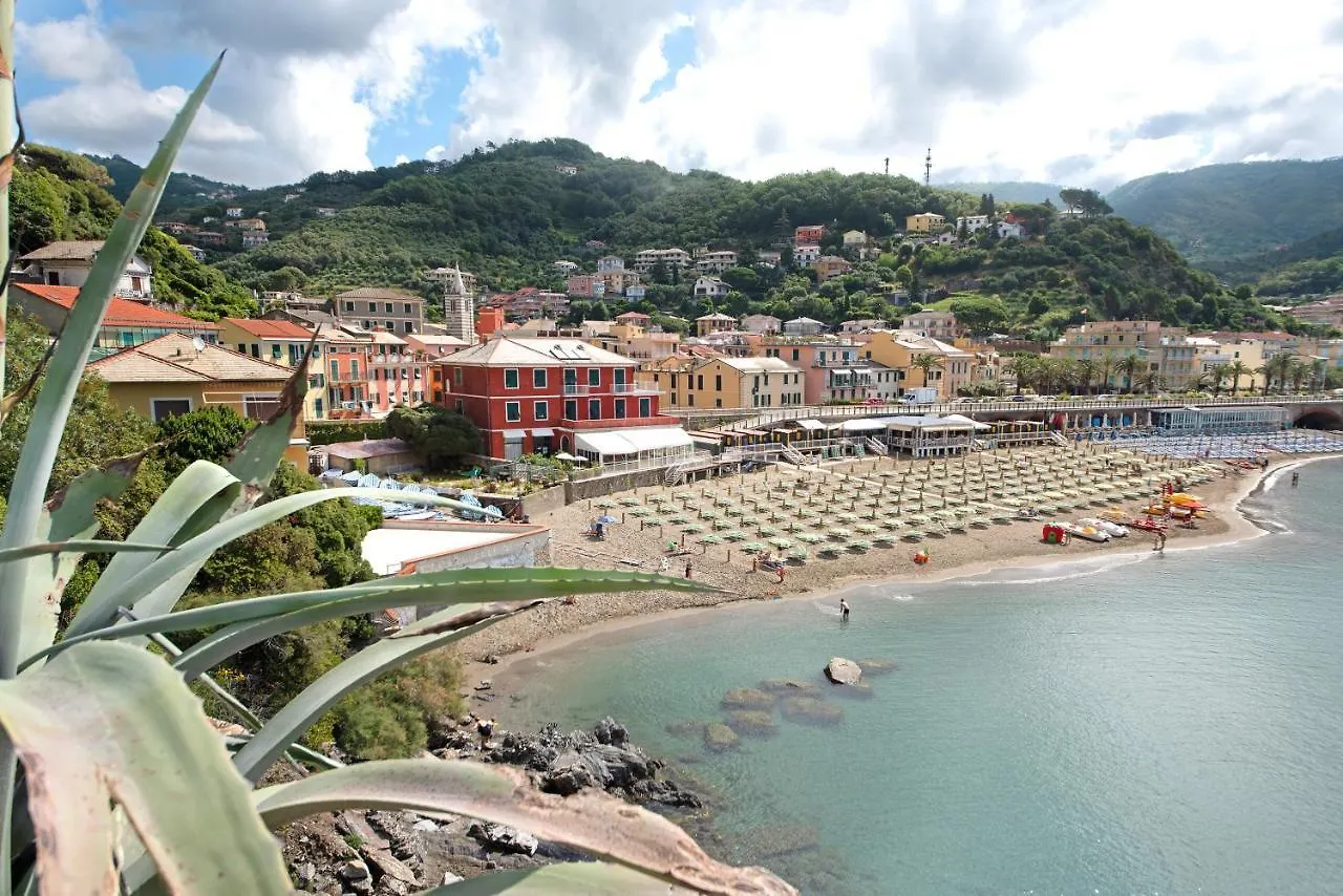 Residence Paradiso Bilocale 303 Moneglia Italy
